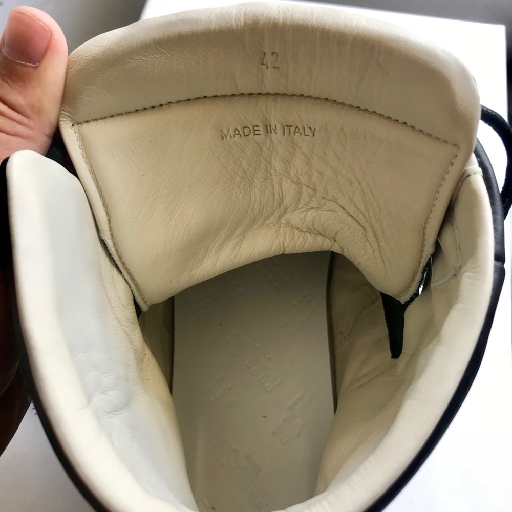 Maison Margiela Future Leather High-Top Sneaker - Picture 3 of 5